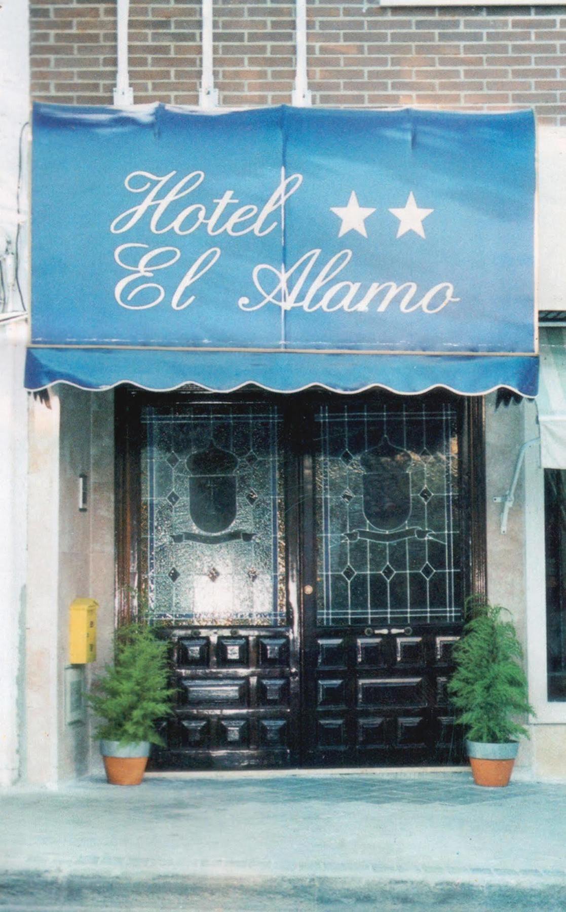 Hotel Restaurante El Álamo Dış mekan fotoğraf
